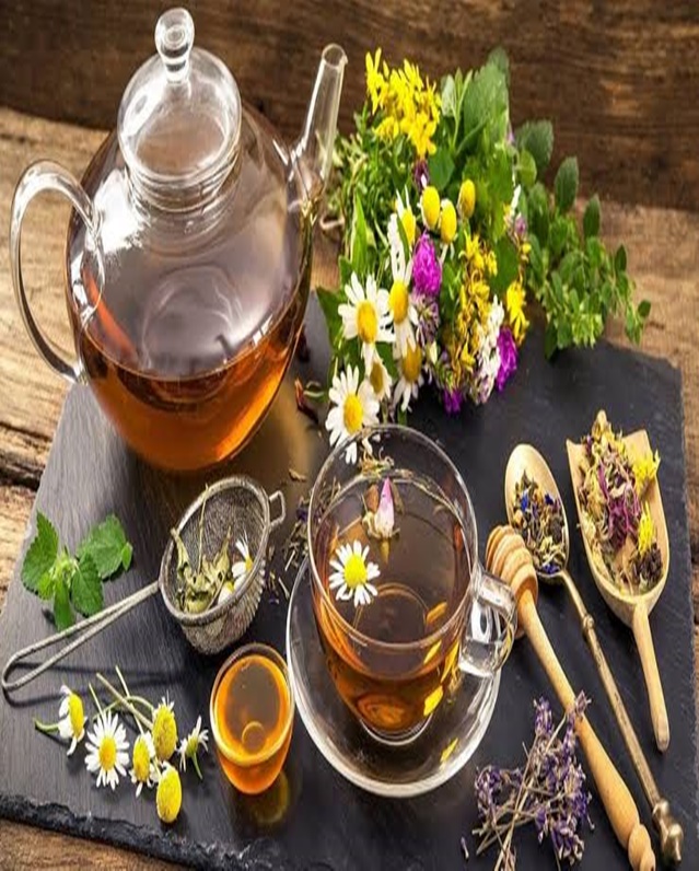 Doğadan sofralarımıza gelen özel doğal aromalı şifalı çaylarımızla
